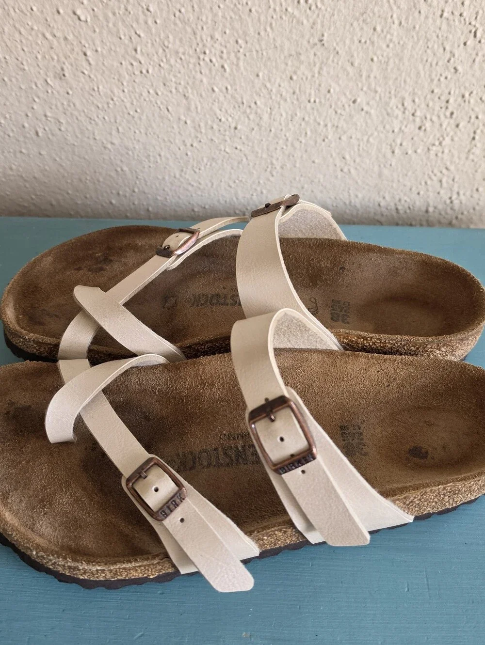 Birkenstock  Mayari Birko-Flor Sandal 38R L7 Graceful Pearl White Toe Loop Slide
